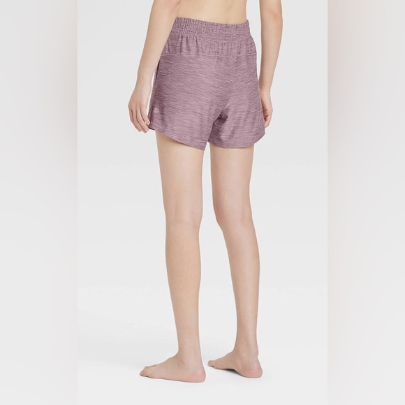 💜 NWT! All In Motion Purple Heather Shorts - Picture 3 of 4